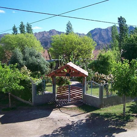 Cabanas Y Hotel Ebemys San Agustín de Valle Fértil Bagian luar foto