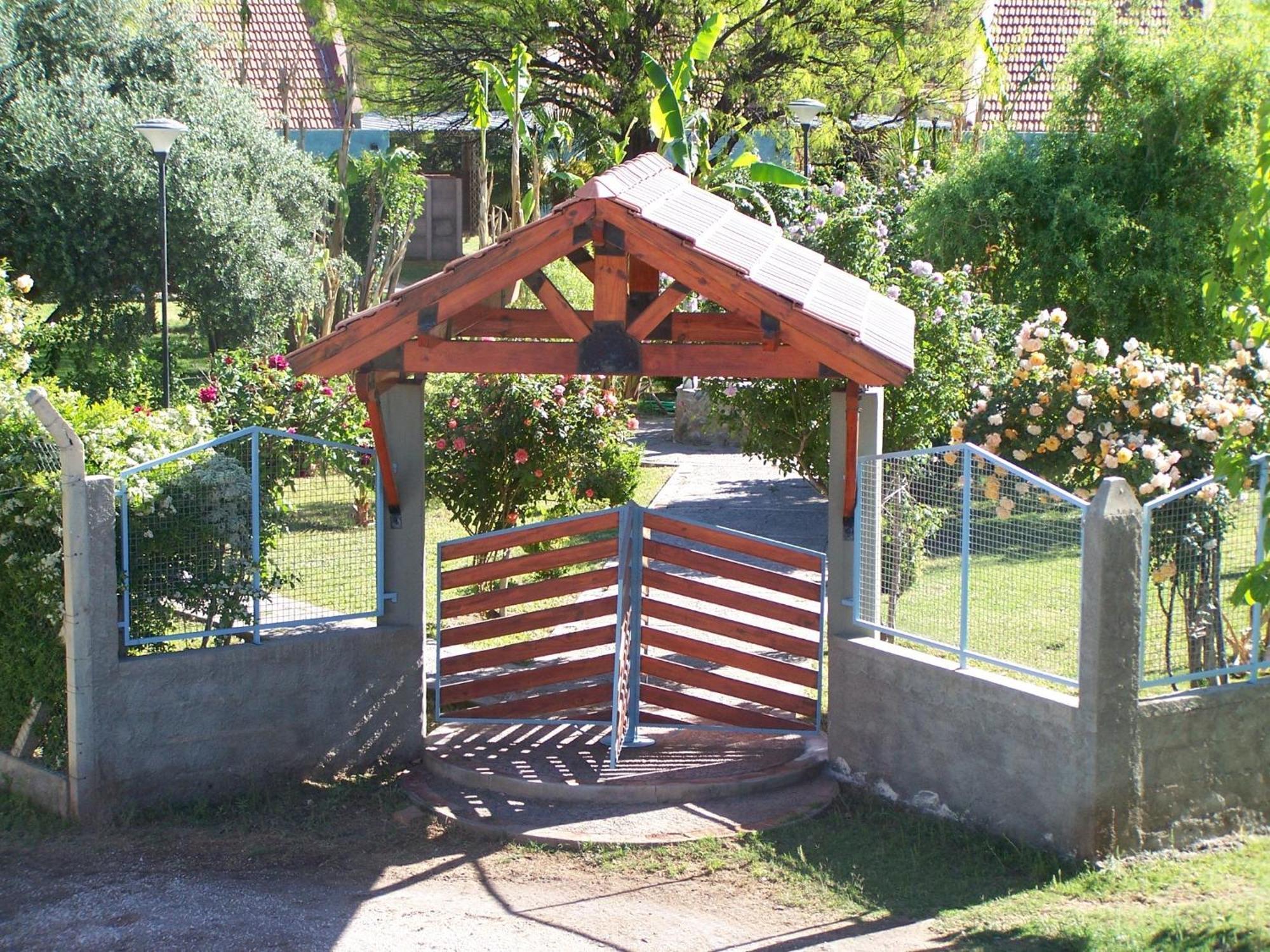 Cabanas Y Hotel Ebemys San Agustín de Valle Fértil Bagian luar foto